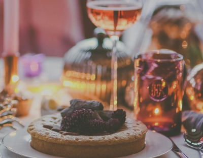 music-art-dining-Teaser. Schön gedeckter Tisch
