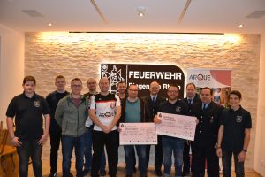 Bild der Spendenübergabe Feuerwehr Bingen